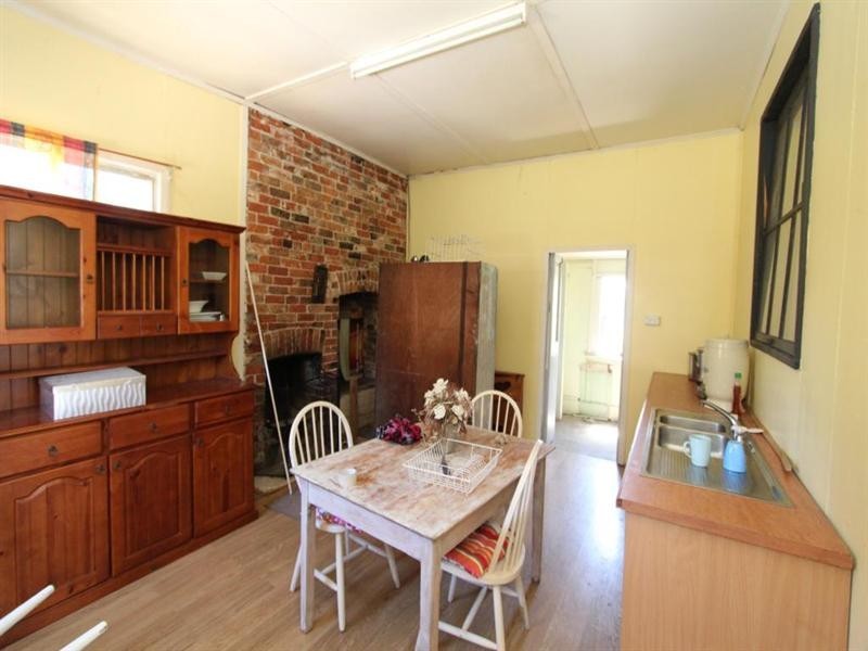 125 Douglas, Tenterfield NSW 2372