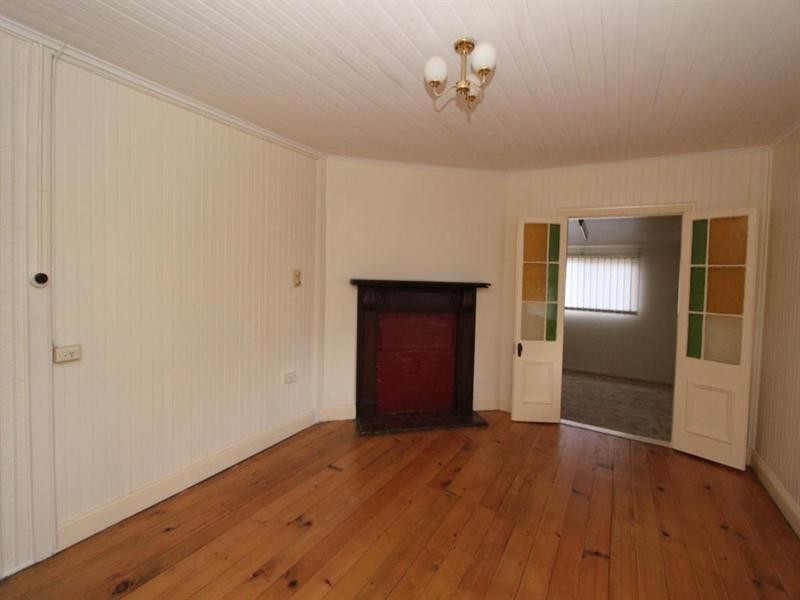 36 Margaret Street, Tenterfield NSW 2372