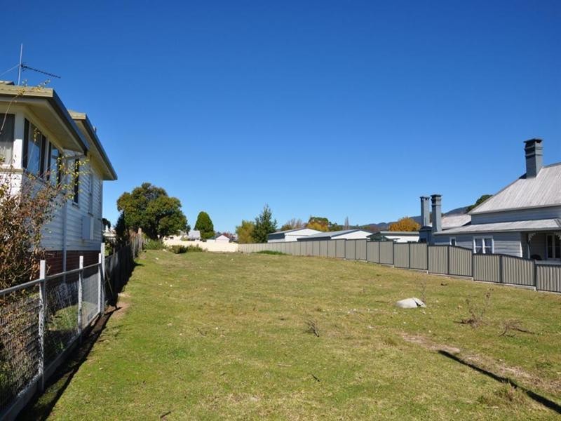 95 Molesworth, Tenterfield NSW 2372