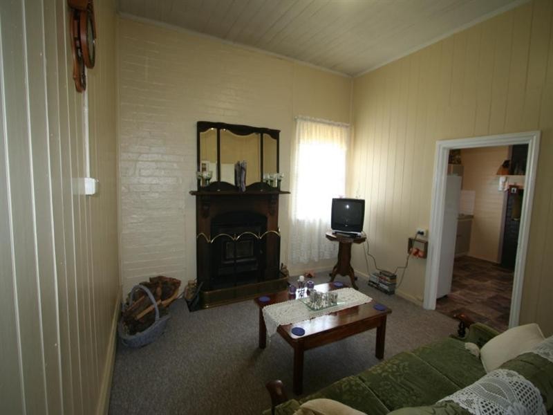 36 Manners Street, Tenterfield NSW 2372