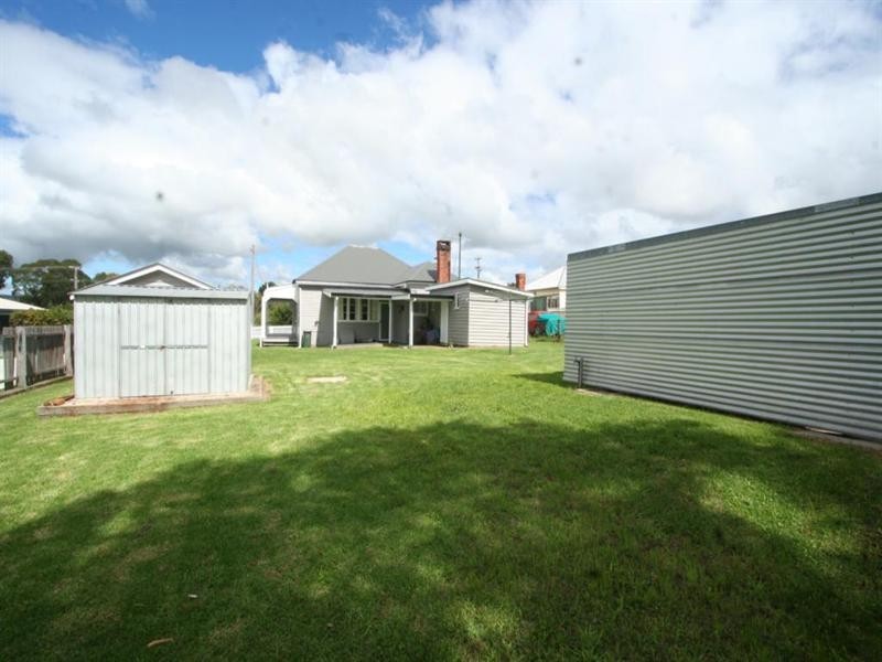 36 Manners Street, Tenterfield NSW 2372