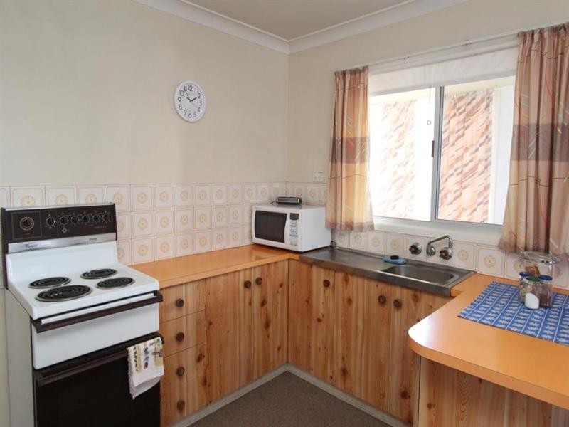 72 MOLESWORTH, Tenterfield NSW 2372