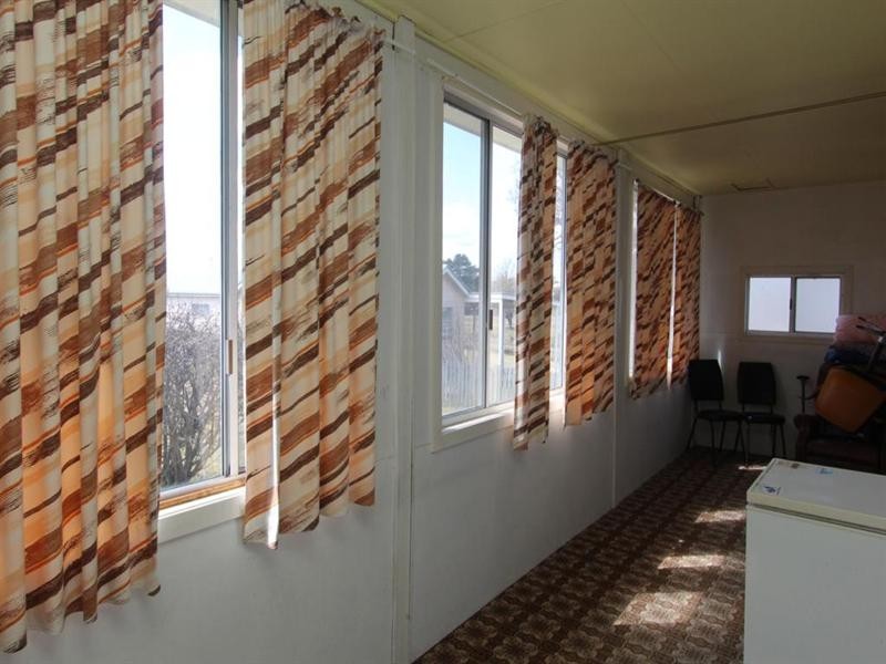 72 MOLESWORTH, Tenterfield NSW 2372