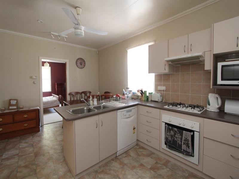 35 Margaret Street, Tenterfield NSW 2372