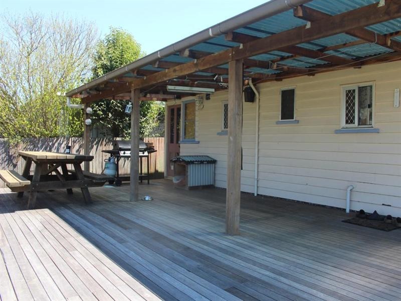 35 Margaret Street, Tenterfield NSW 2372