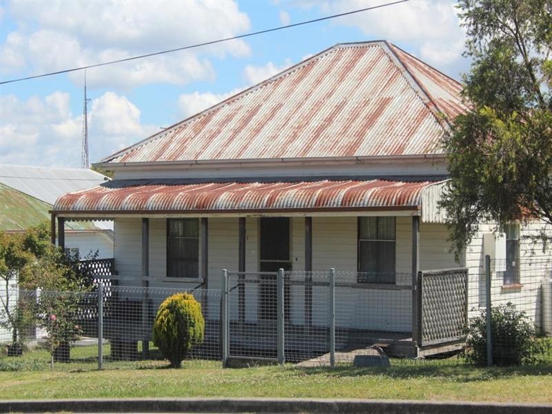 104 Miles Street, Tenterfield NSW 2372