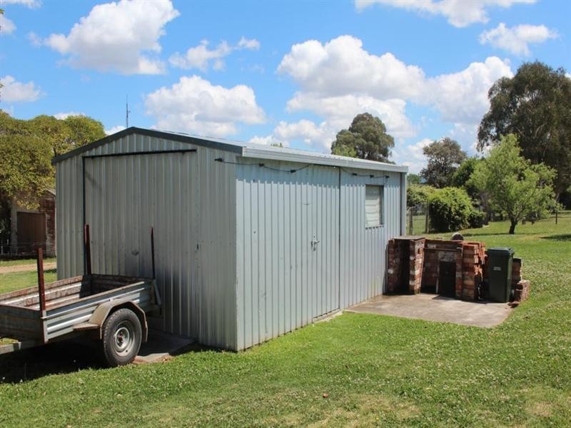 104 Miles Street, Tenterfield NSW 2372