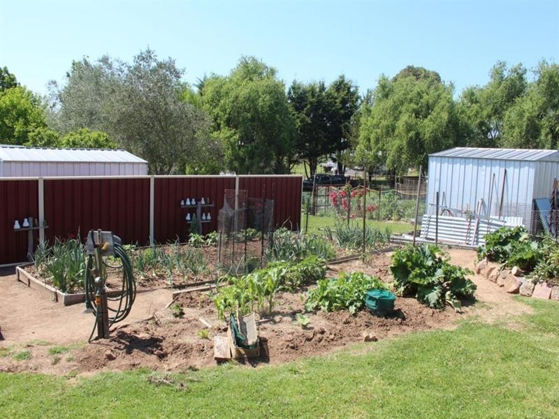 93 Drummond Street, Tenterfield NSW 2372