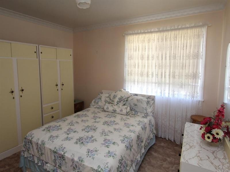 76 Logan Street, Tenterfield NSW 2372