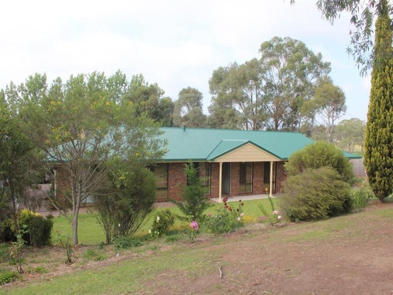 35 Petrie Street, Tenterfield NSW 2372