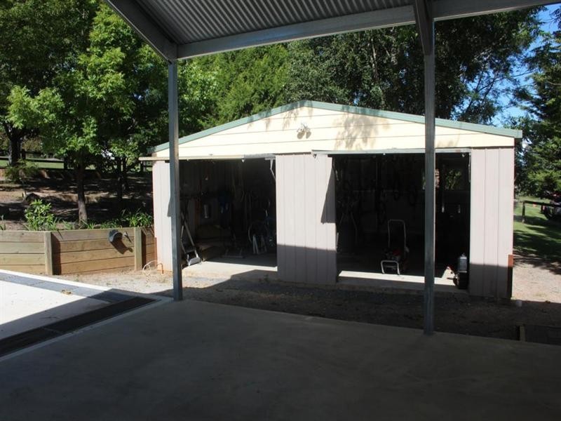 35 Petrie Street, Tenterfield NSW 2372