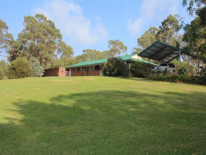 35 Petrie Street, Tenterfield NSW 2372