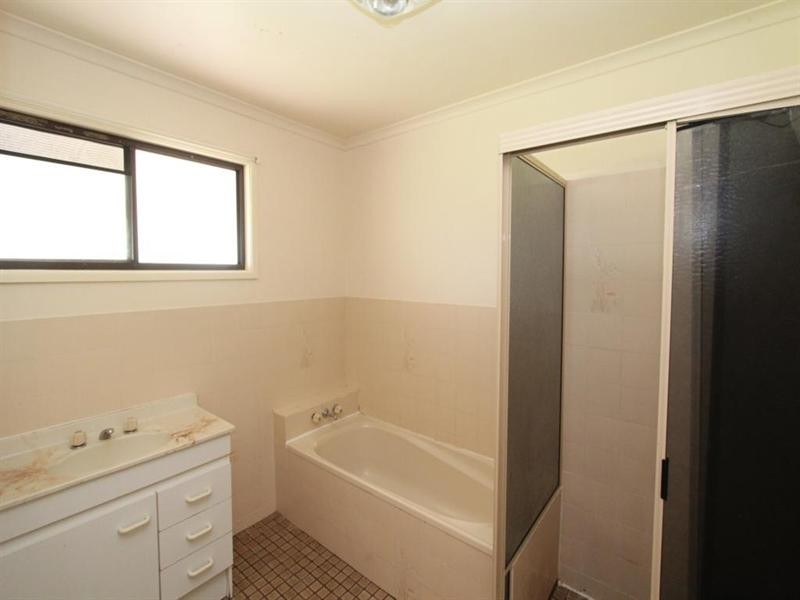 85 Drummond Street, Tenterfield NSW 2372