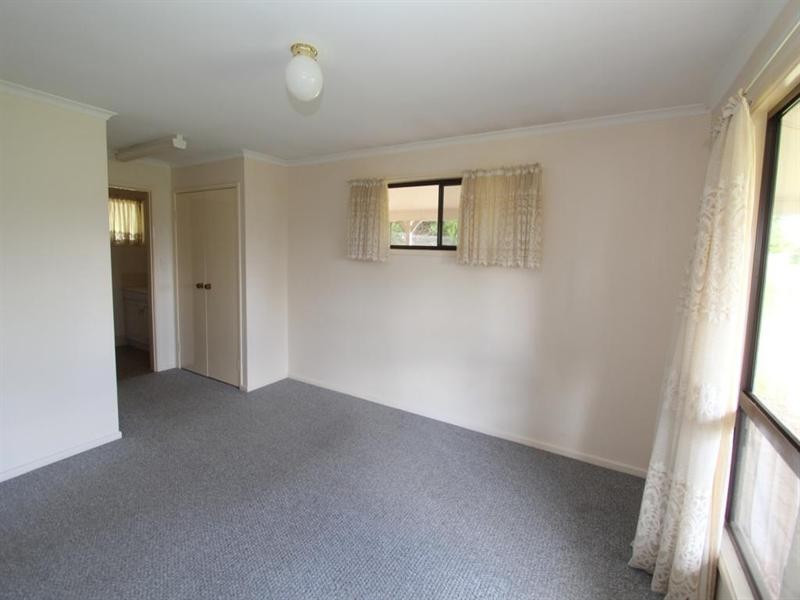 85 Drummond Street, Tenterfield NSW 2372