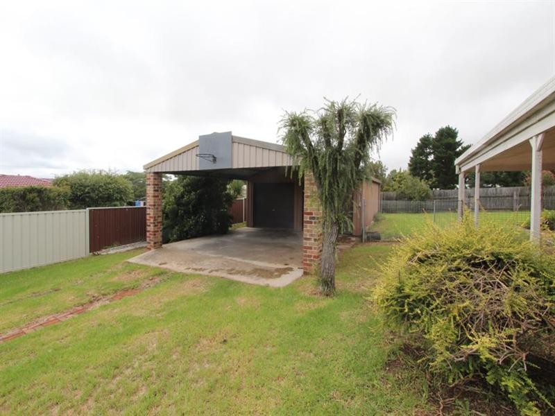 85 Drummond Street, Tenterfield NSW 2372