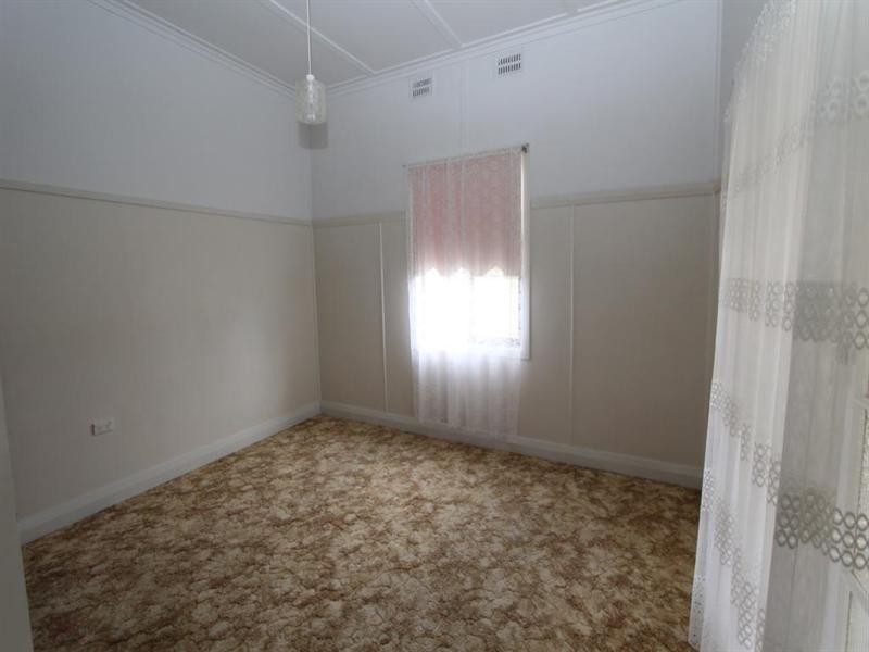 82 High Street, Tenterfield NSW 2372