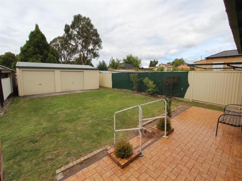 82 High Street, Tenterfield NSW 2372