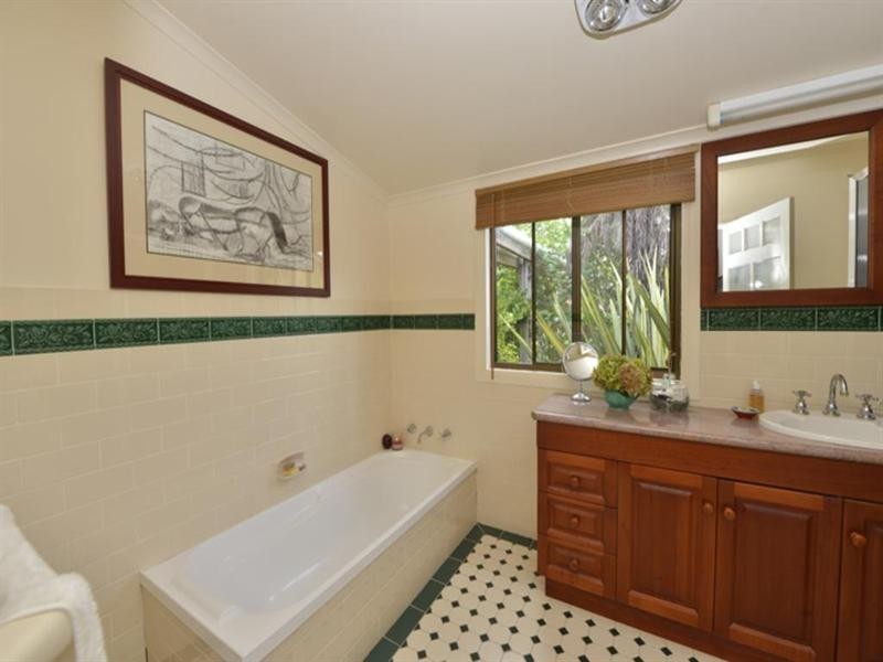 “Oak Hollow” Oak Hollow Road, Drake NSW 2469