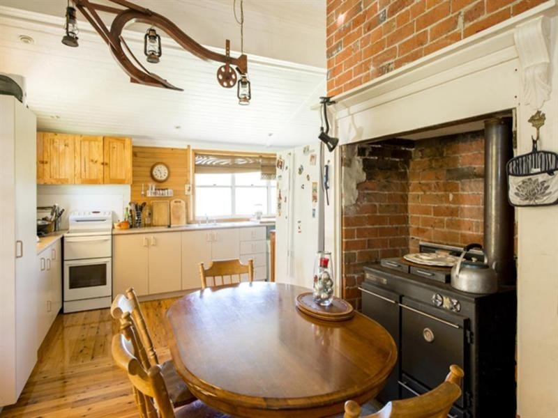 Rosneath Stn Bruxner Highway, Tenterfield NSW 2372