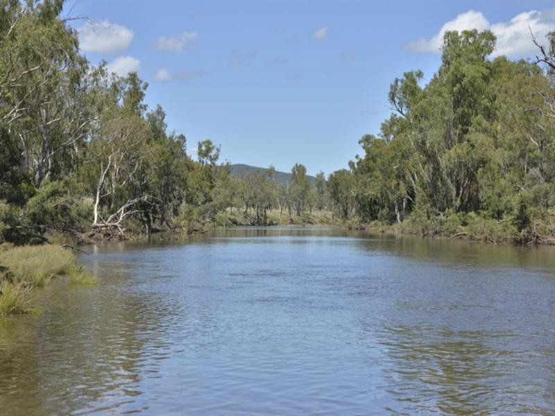 Rosneath Stn Bruxner Highway, Tenterfield NSW 2372