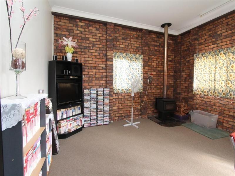 18 Wood Street, Tenterfield NSW 2372