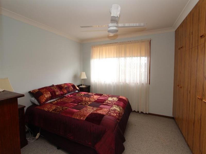 18 Wood Street, Tenterfield NSW 2372