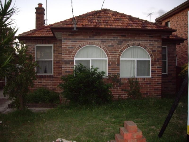 5 Pasadena Street, Monterey NSW 2217