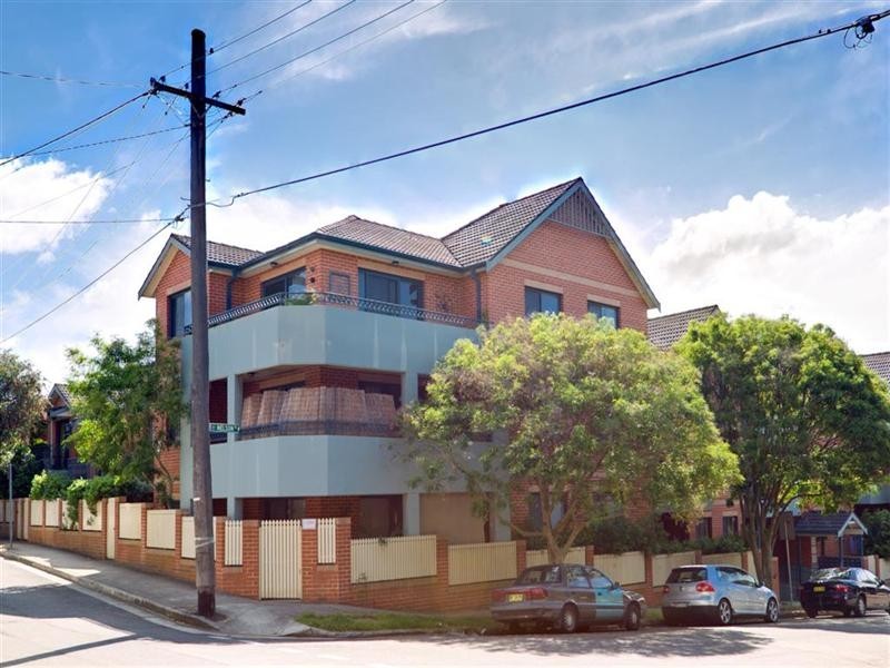 6/16 SADLIER Crescent, Petersham NSW 2049