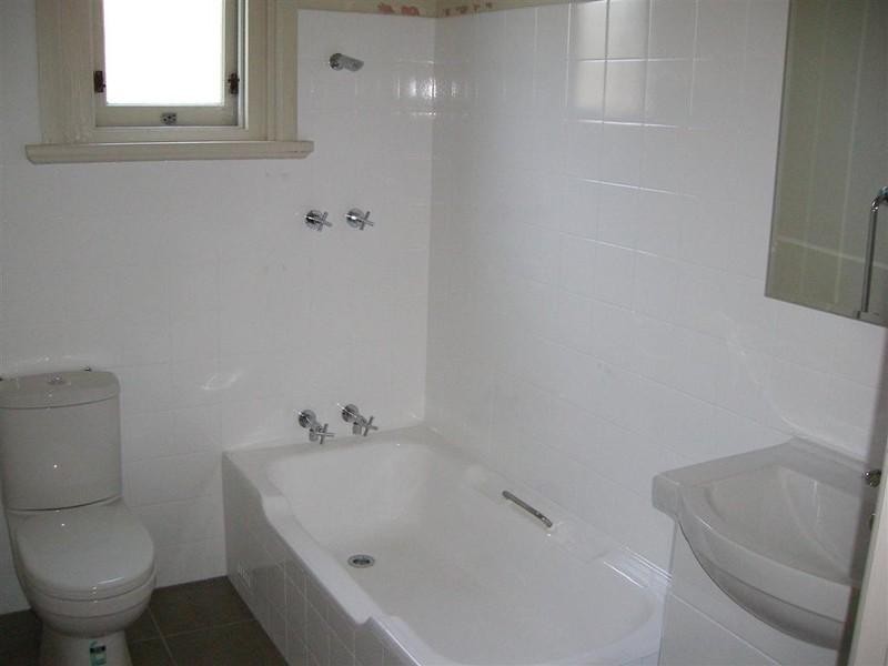 1/18 new canterbury raod, Petersham NSW 2049