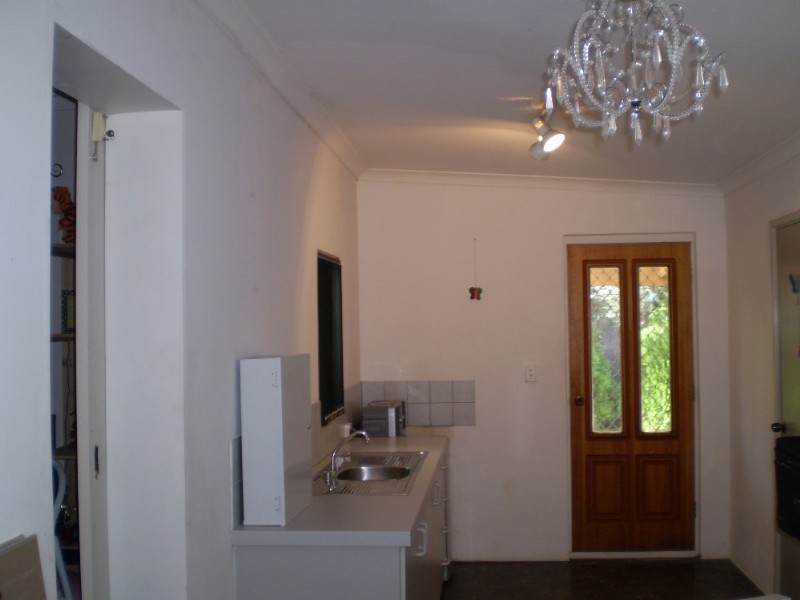 2 Carcoola Avenue, Pinjarra WA 6208