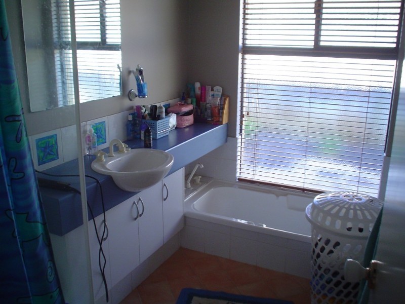 21 Country Road, Pinjarra WA 6208