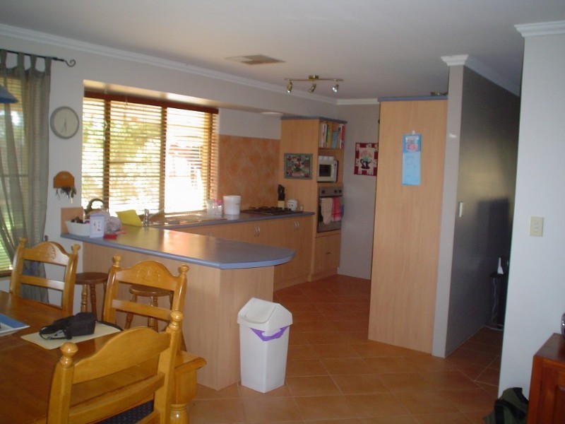 21 Country Road, Pinjarra WA 6208