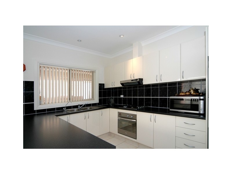 6 John Street, Para Hills SA 5096