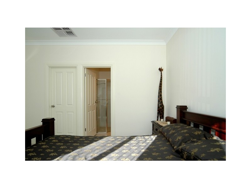 6 John Street, Para Hills SA 5096