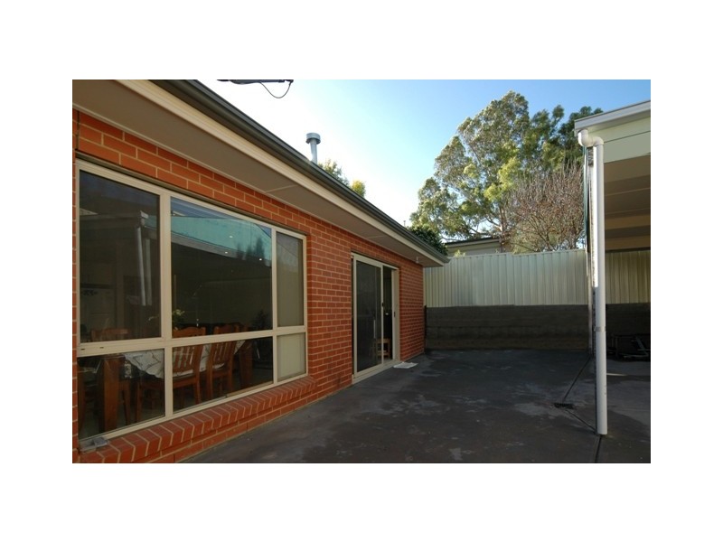 6 John Street, Para Hills SA 5096