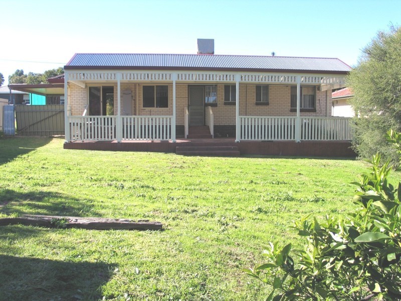 29 LINDSAY Avenue, Valley View SA 5093