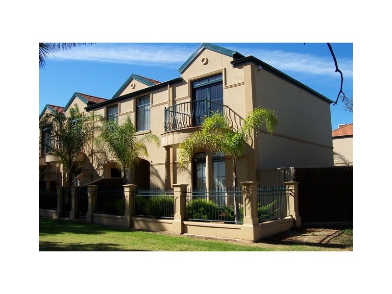 1/2-8 CHATSWOOD Court, Oakden SA 5086