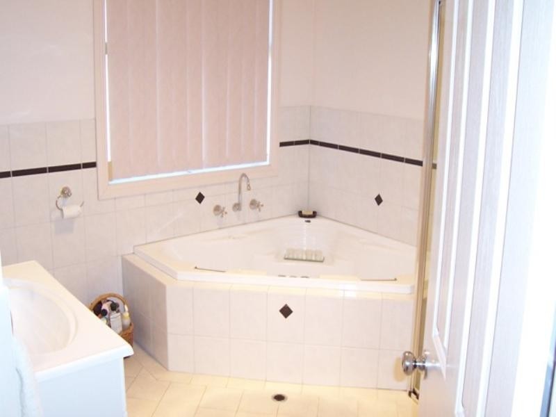 1/2-8 CHATSWOOD Court, Oakden SA 5086