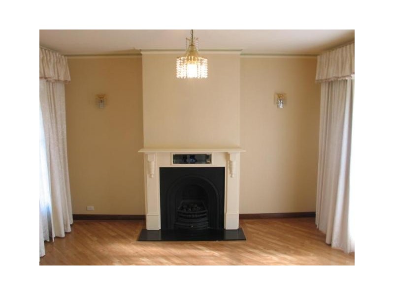 42 HEDGEROW Drive, Gulfview Heights SA 5096