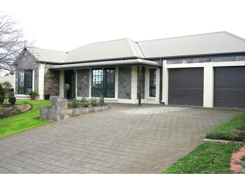 3 Borrowdale Court, Wynn Vale SA 5127