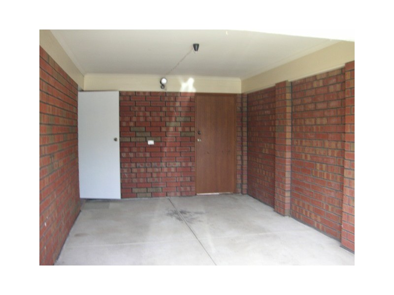 10 Schuit Crescent, Pooraka SA 5095