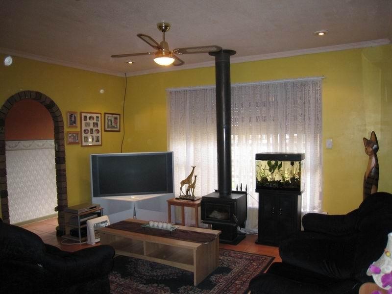 21 Windsor Avenue, Para Hills SA 5096