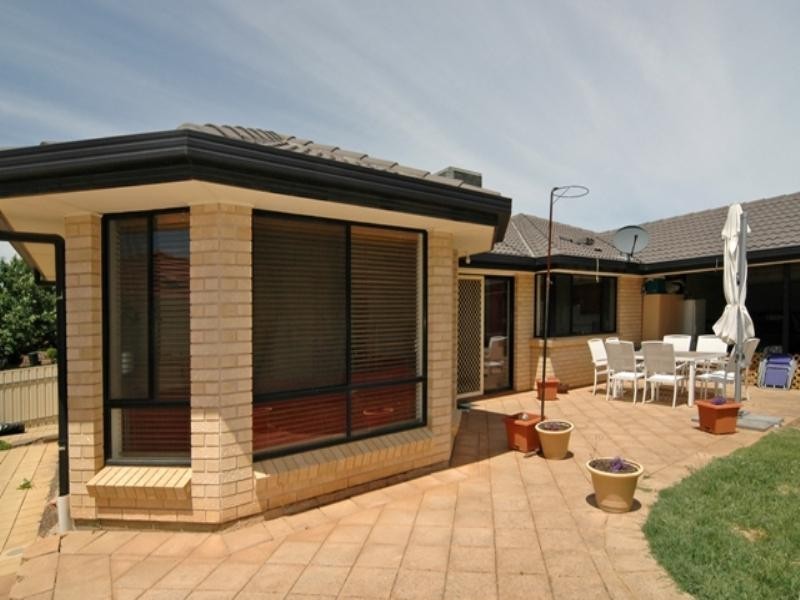 1 Lilford Court, Greenwith SA 5125