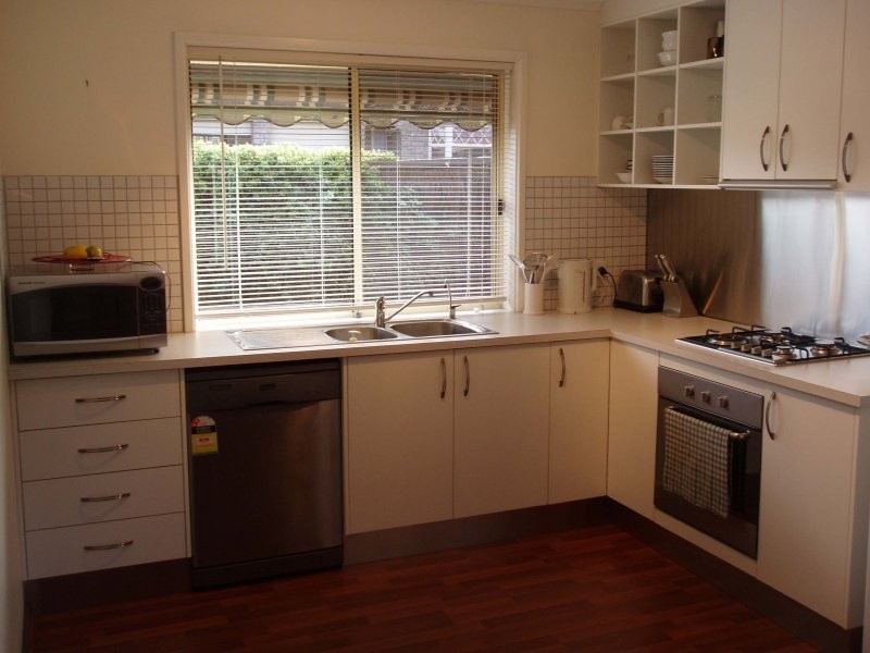 4 Hampton Court, Wynn Vale SA 5127