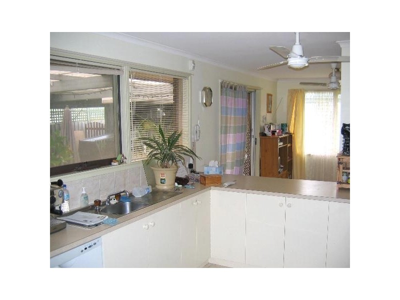 32 Damian Drive, Salisbury Heights SA 5109