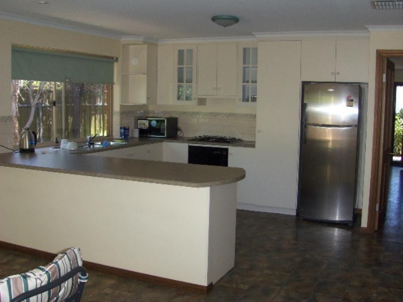 2 Tobin Court, Hillbank SA 5112