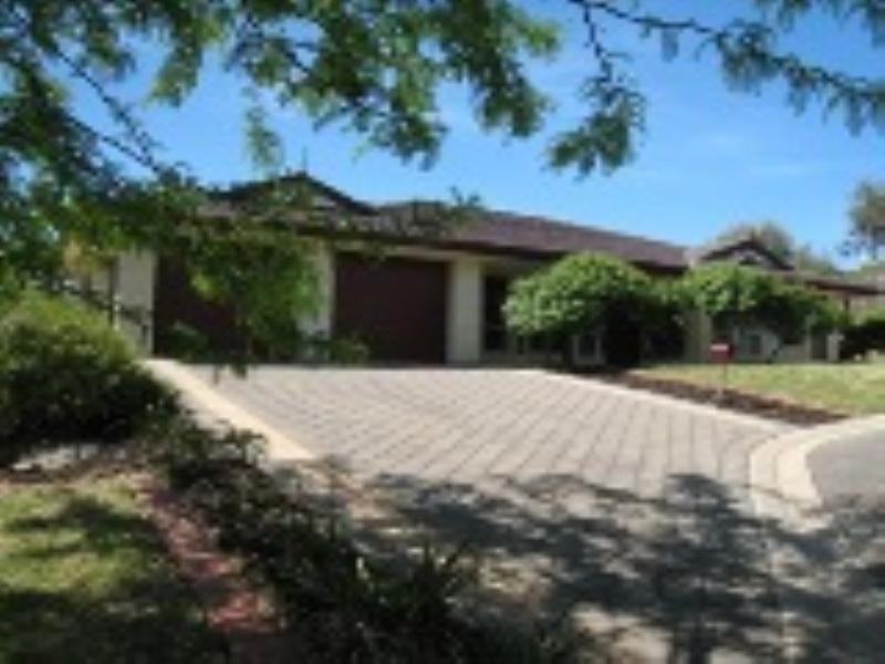 8 Chamberlain Court, Greenwith SA 5125