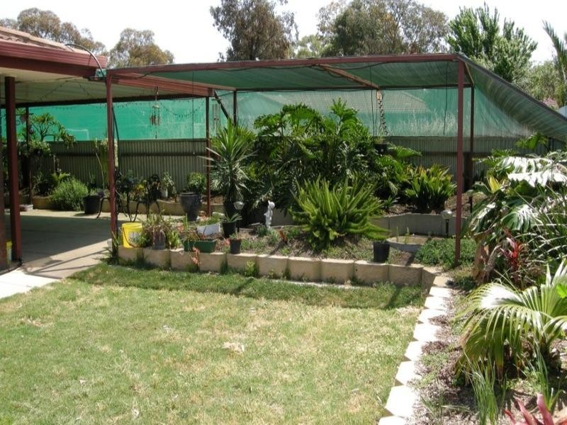 10 WOOLASTON Road, Salisbury Downs SA 5108