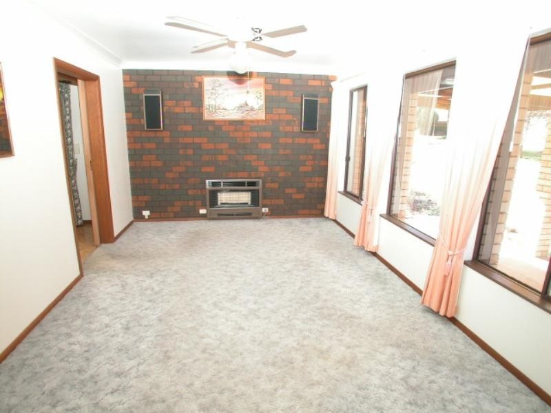 9 Kalkara Crescent, Para Vista SA 5093