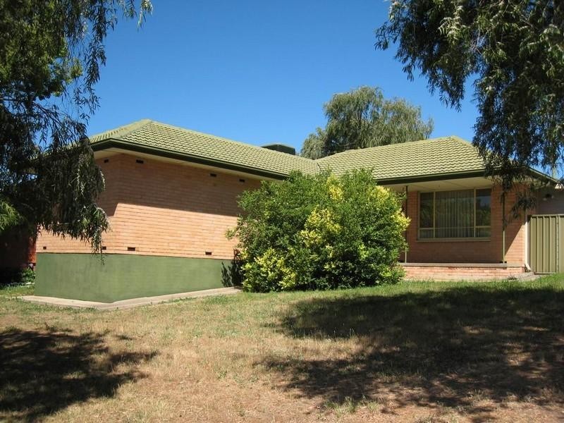 13 Heather Drive, Ridgehaven SA 5097